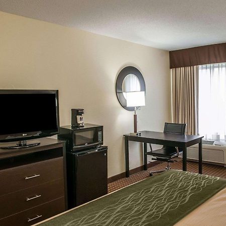 Comfort Inn & Suites Warsaw Near Us-30 Exteriör bild