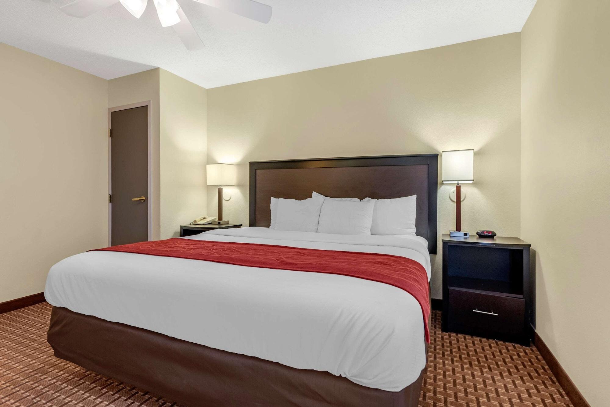 Comfort Inn & Suites Warsaw Near Us-30 Exteriör bild