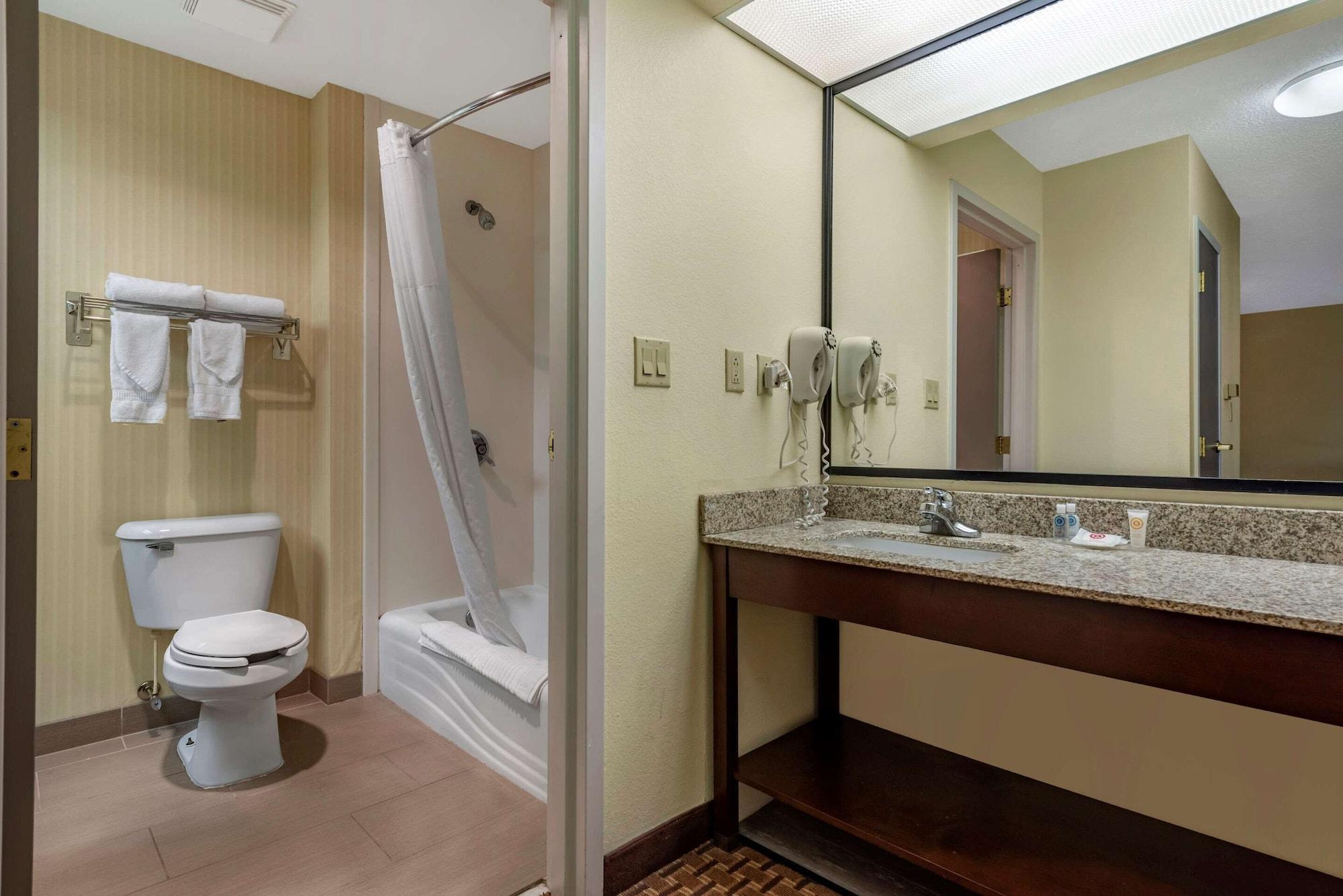 Comfort Inn & Suites Warsaw Near Us-30 Exteriör bild