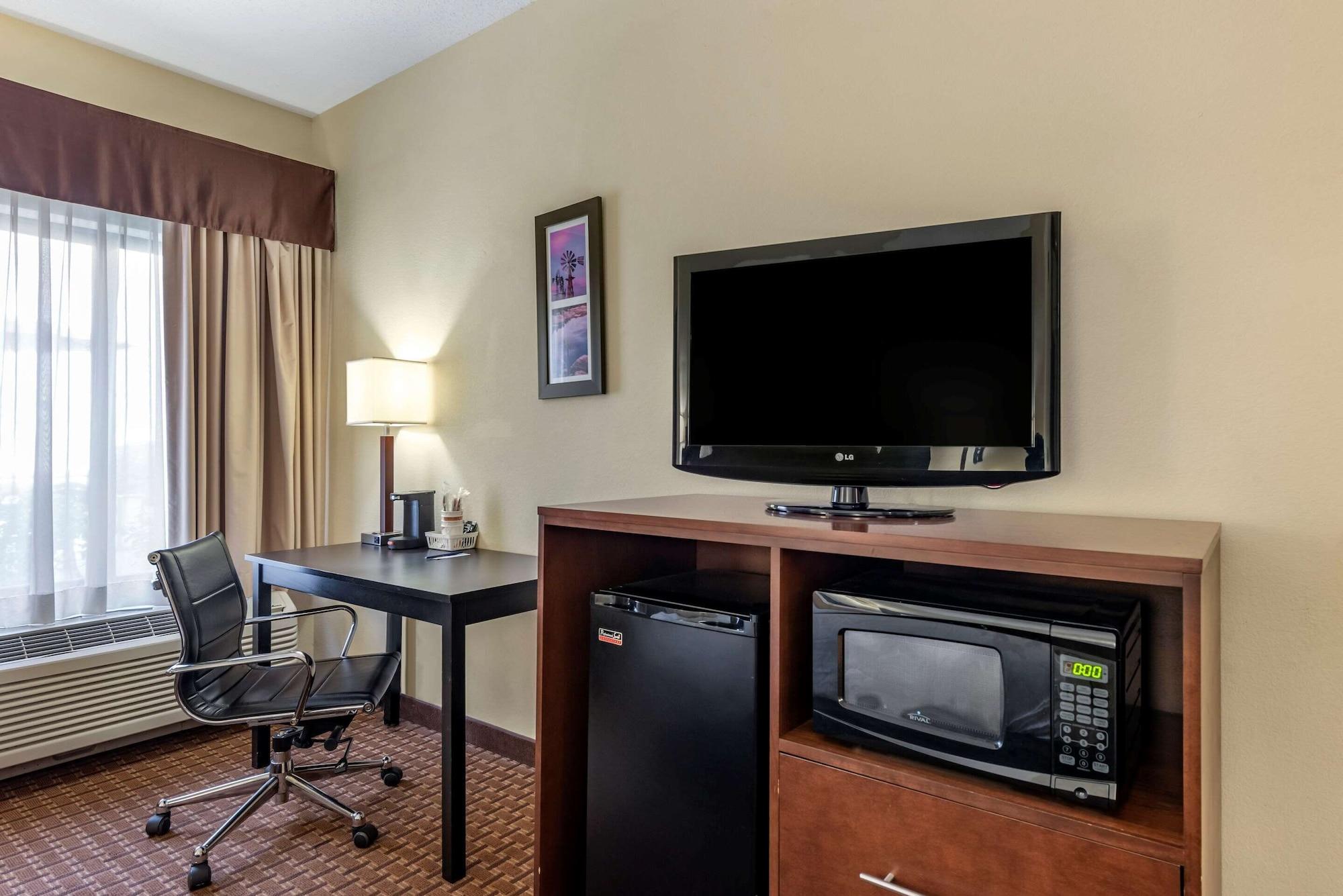 Comfort Inn & Suites Warsaw Near Us-30 Exteriör bild