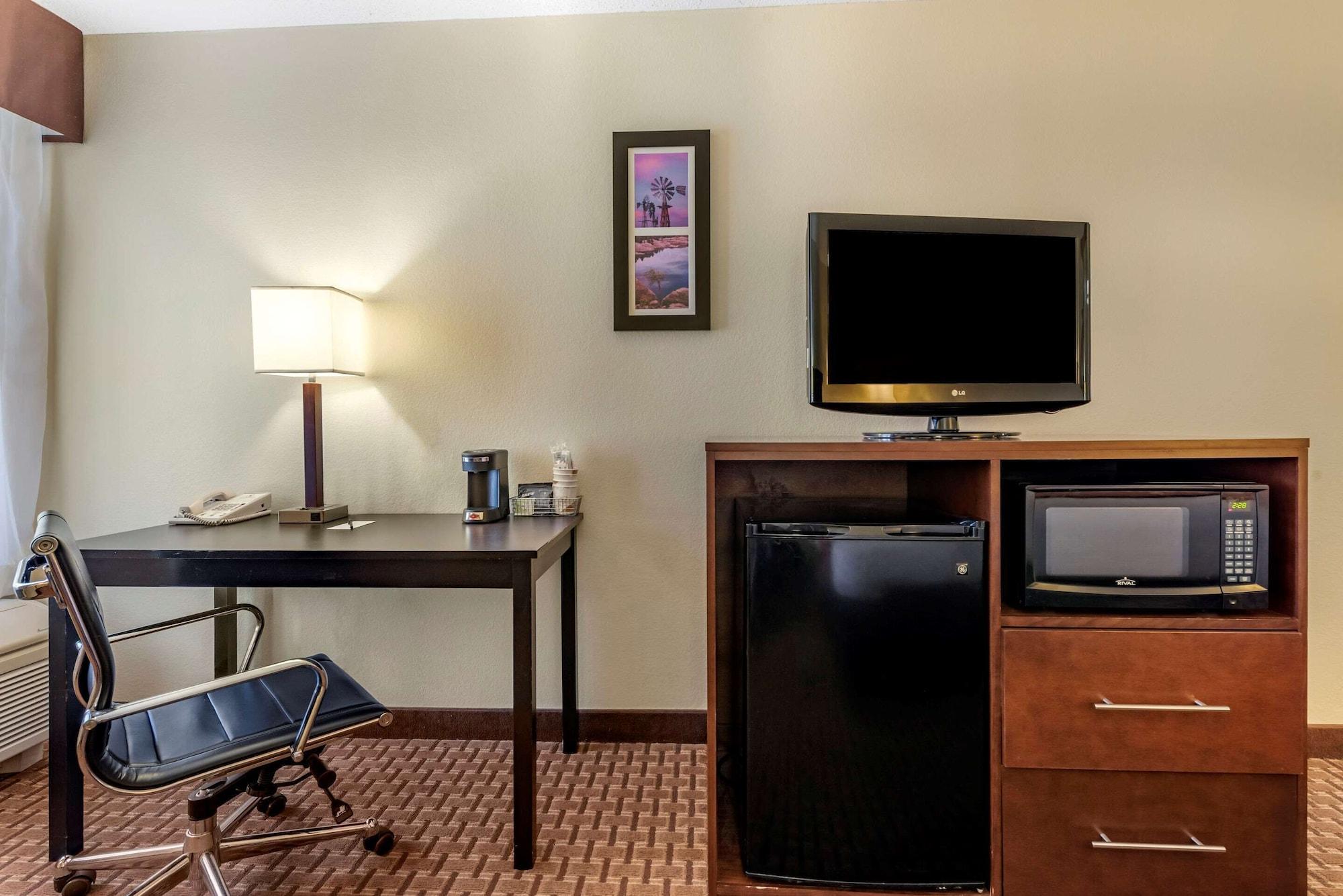 Comfort Inn & Suites Warsaw Near Us-30 Exteriör bild