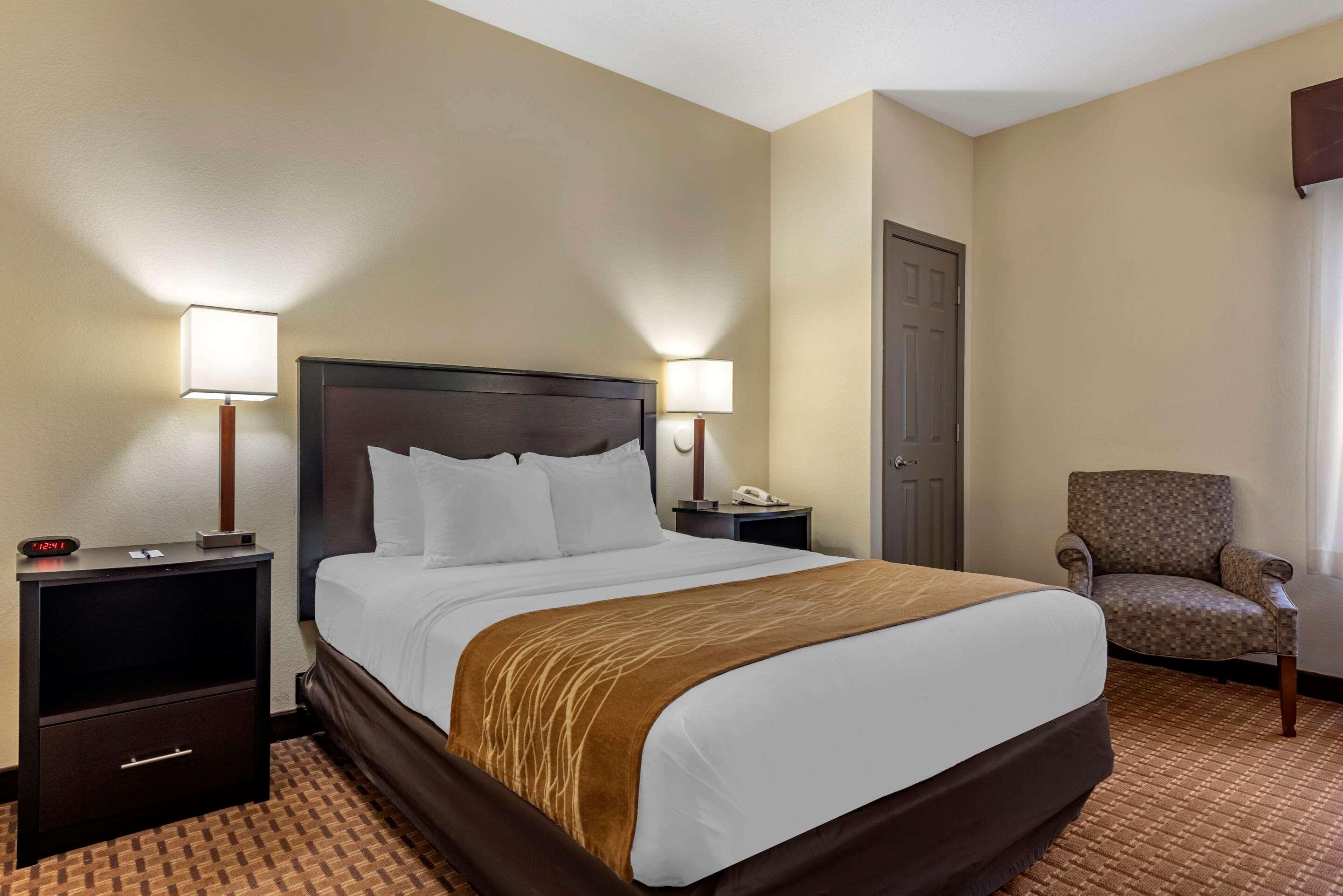 Comfort Inn & Suites Warsaw Near Us-30 Exteriör bild