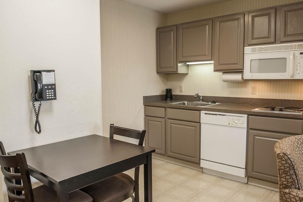 Comfort Inn & Suites Warsaw Near Us-30 Exteriör bild