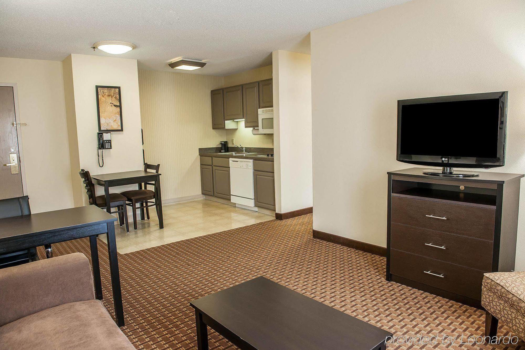 Comfort Inn & Suites Warsaw Near Us-30 Exteriör bild