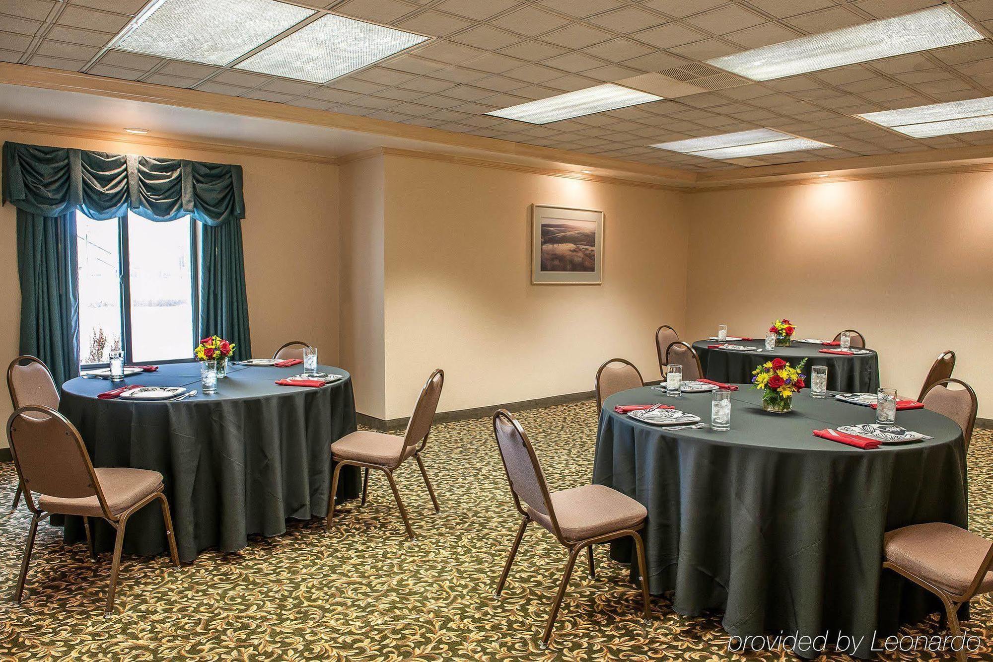 Comfort Inn & Suites Warsaw Near Us-30 Exteriör bild