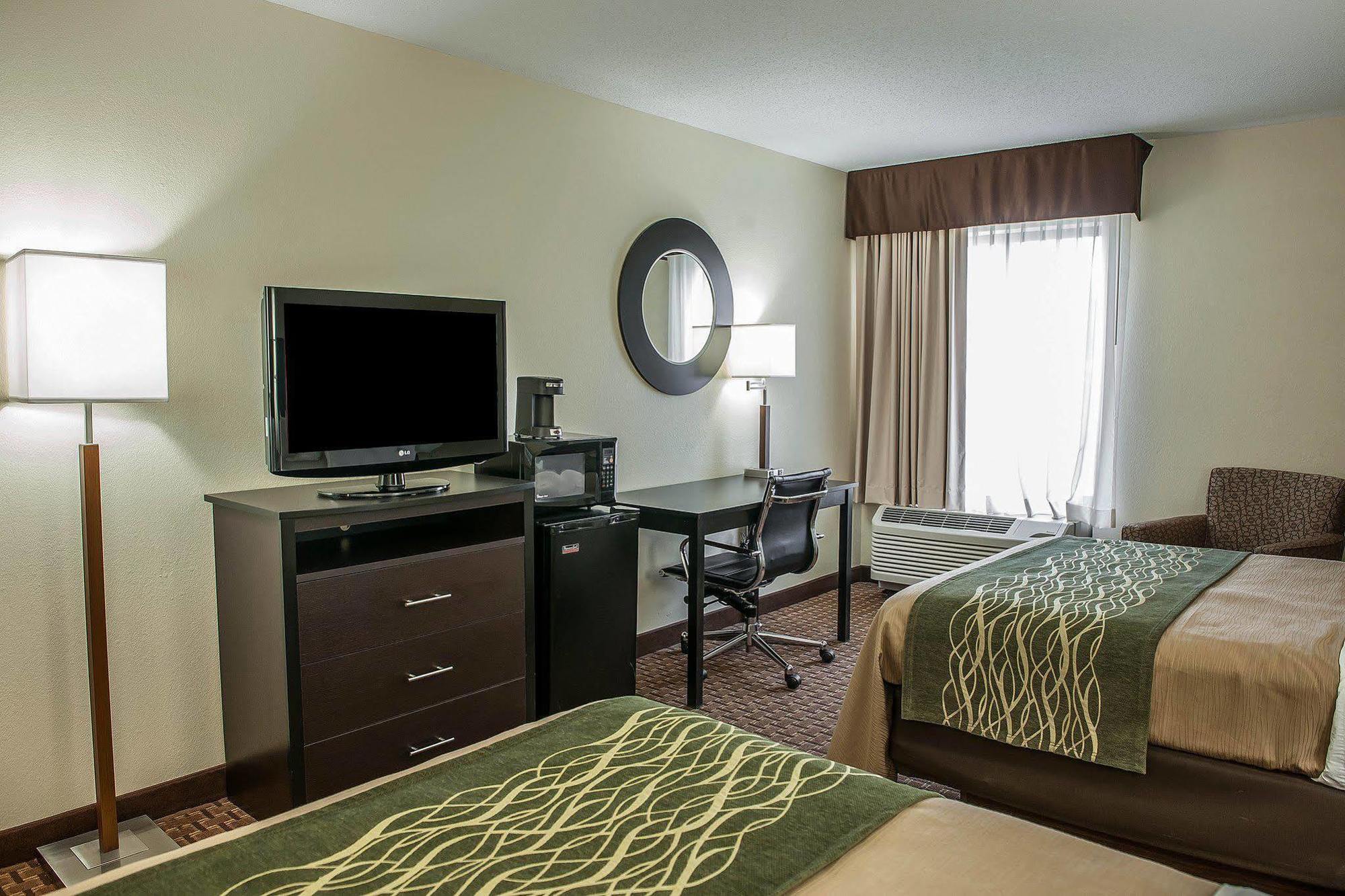 Comfort Inn & Suites Warsaw Near Us-30 Exteriör bild